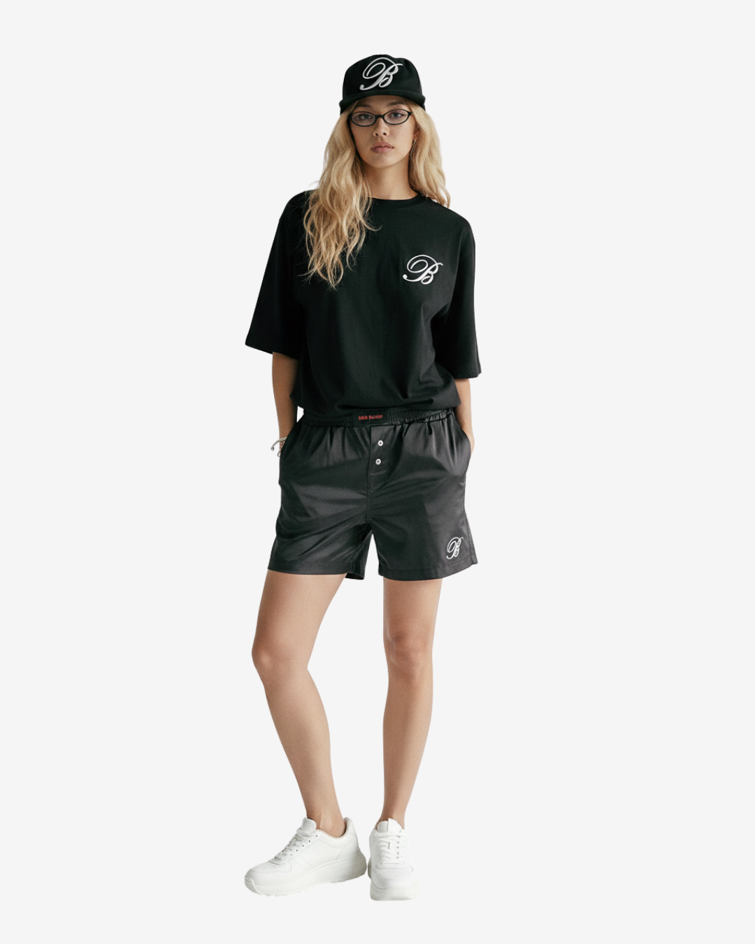 Badblood エンブロイダリーラウンドネックTシャツ